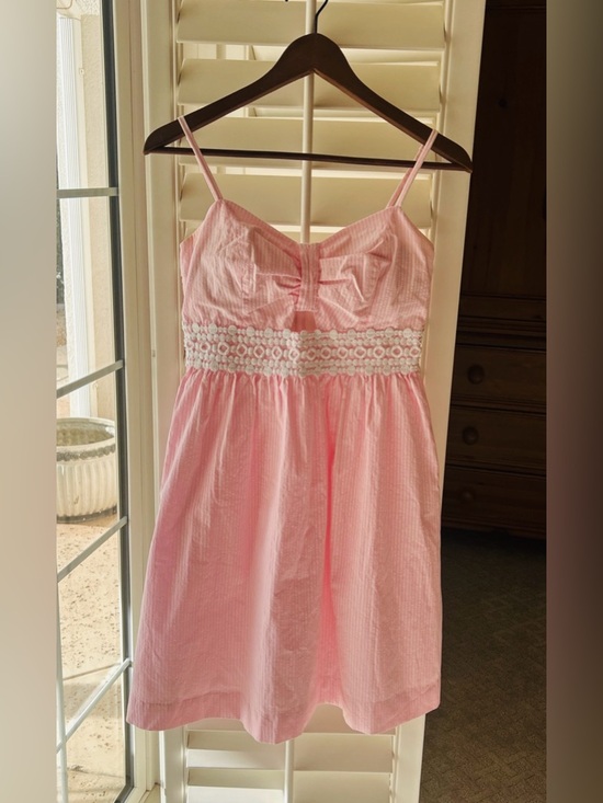 Lilly Pulitzer Seersucker Katlynn Short Sundress Pink White Resort Vacation Sz 2 - Picture 2 of 10